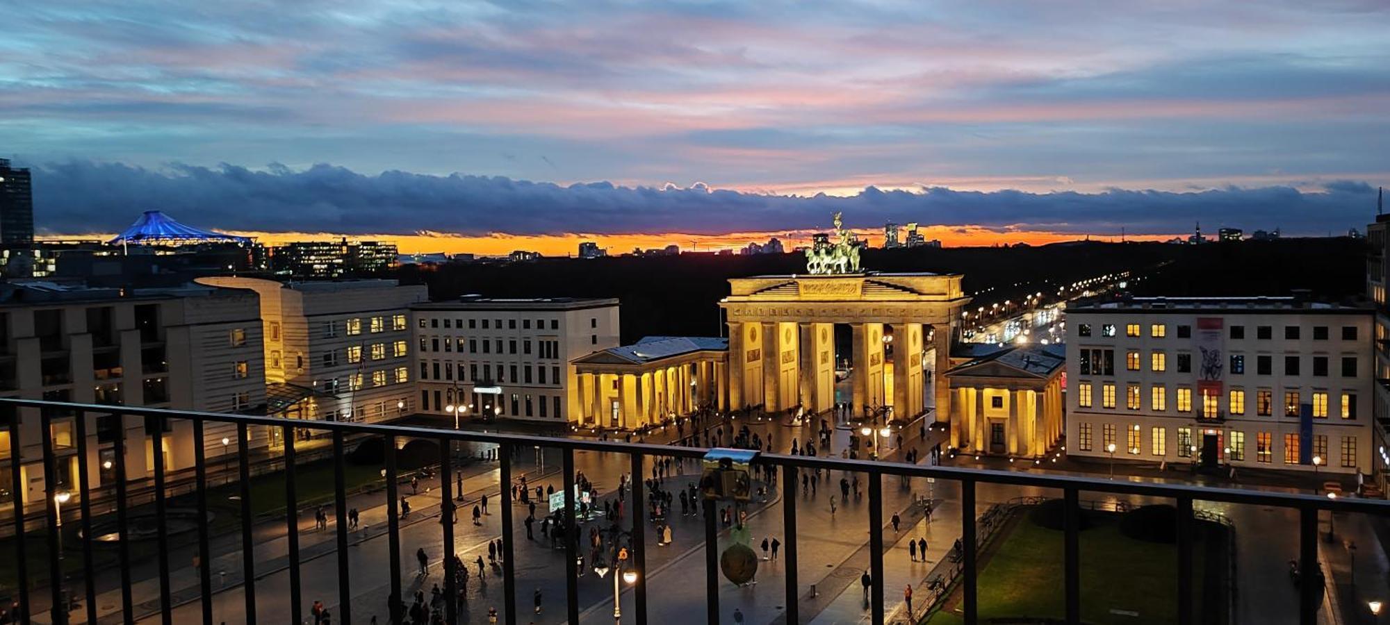 Апарт отель Nexliving Berlin Brandenburger Tor Экстерьер фото