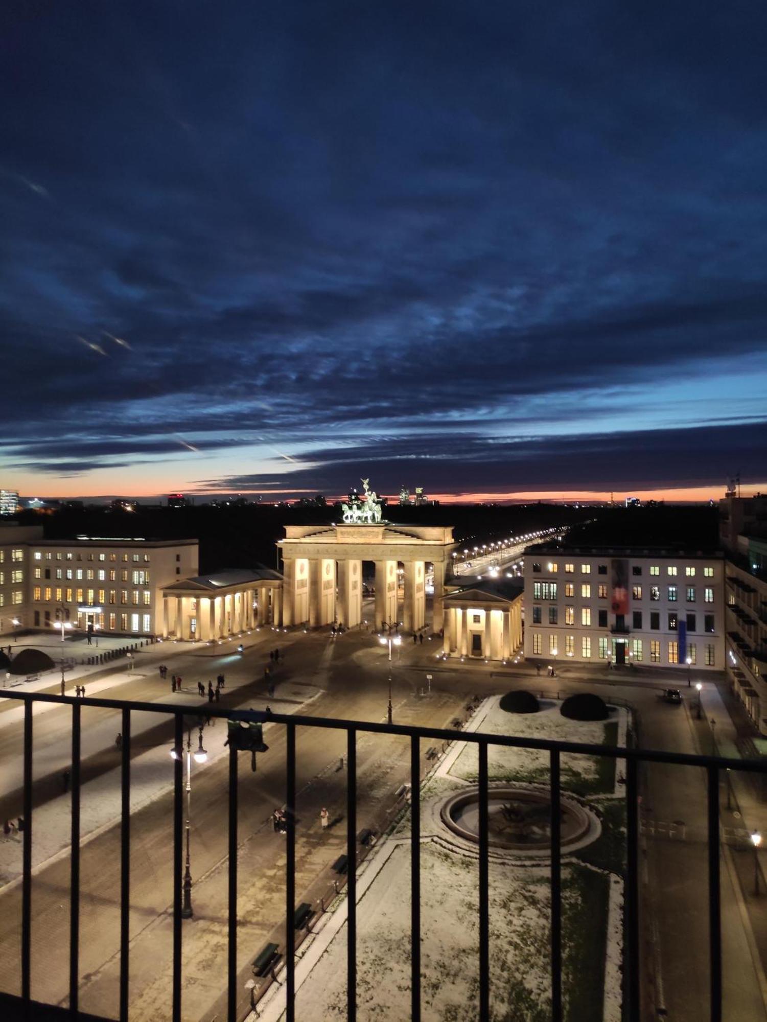 Апарт отель Nexliving Berlin Brandenburger Tor Экстерьер фото